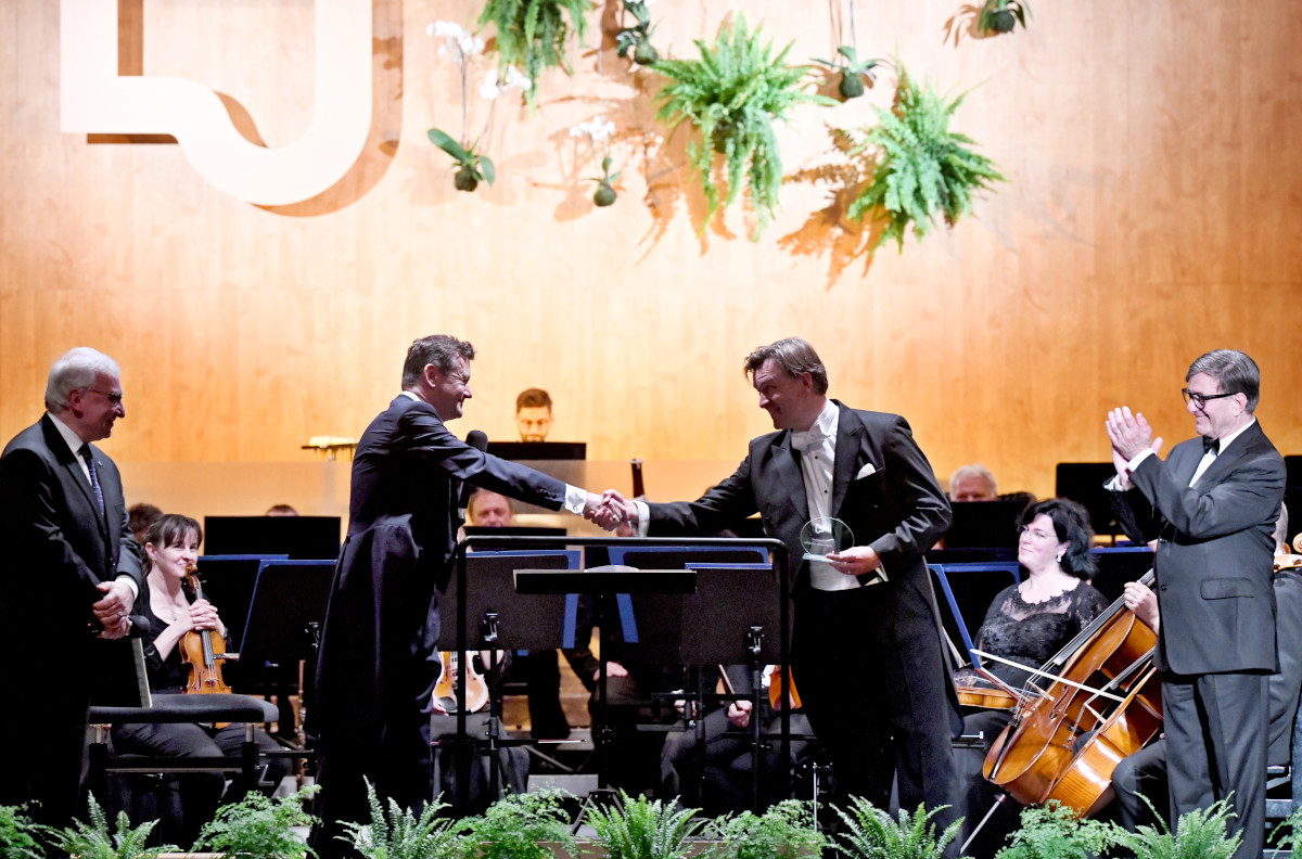 Ivan Ženatý, Tomáš Netopil a Janáčkova filharmonie Ostrava (foto Martin Straka)