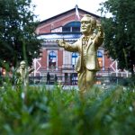 Instalace YOU´RE WELCOME", Ottomar Hörl, Bayreuth, 2023 (zdroj Ottomar Hörl, foto Elisabeth von Pölnitz-Eisfeld)