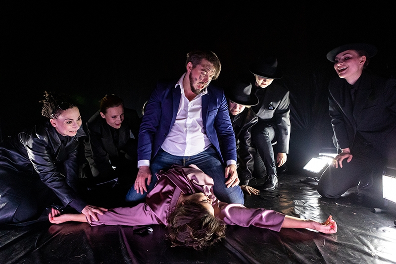 Erwin Schulhoff: Plameny – Státní opera (foto Zdeněk Sokol)