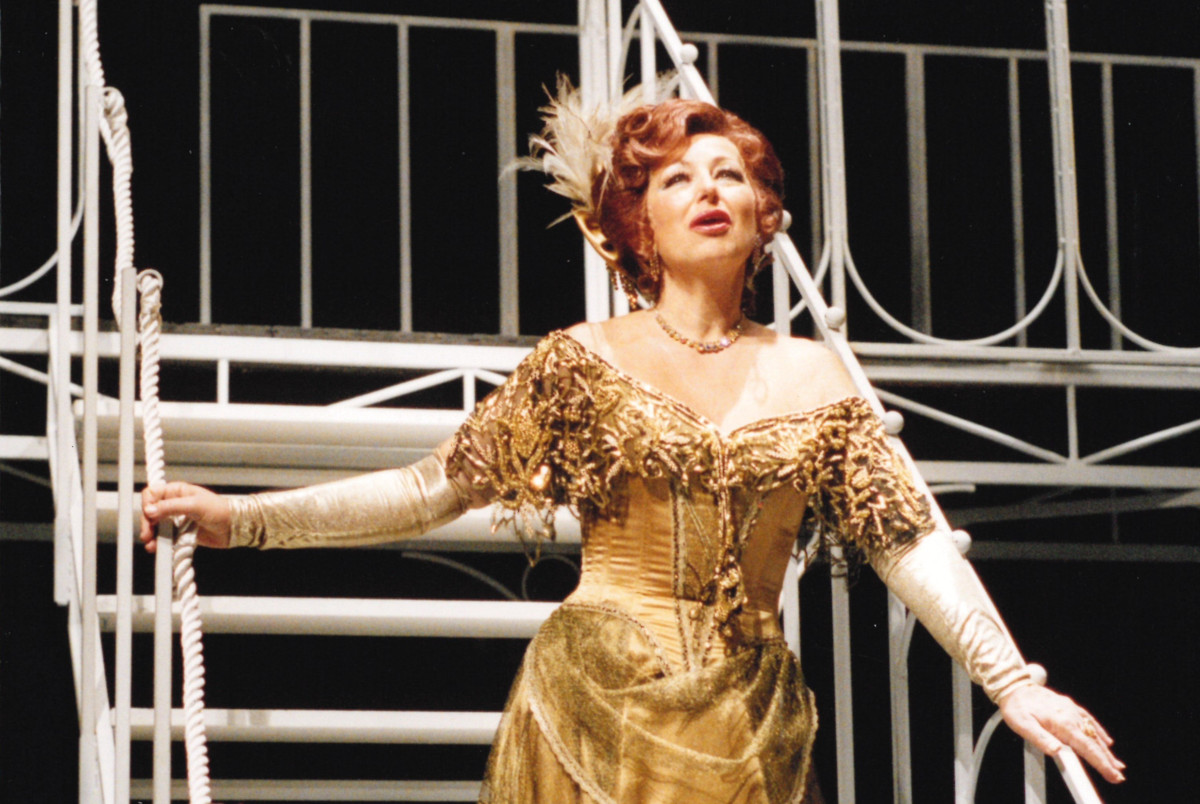 Ludmila Machytková v Hello Dolly, 2006 (foto Moravské divadlo Olomouc)