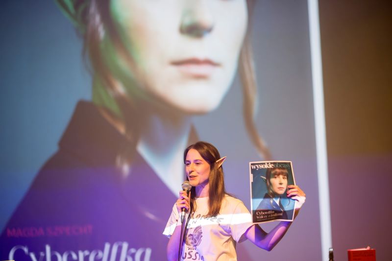 Magda Szpecht: Cyber Elf na Bazaar Festivalu 2024 (foto Vojtěch Brtnický)