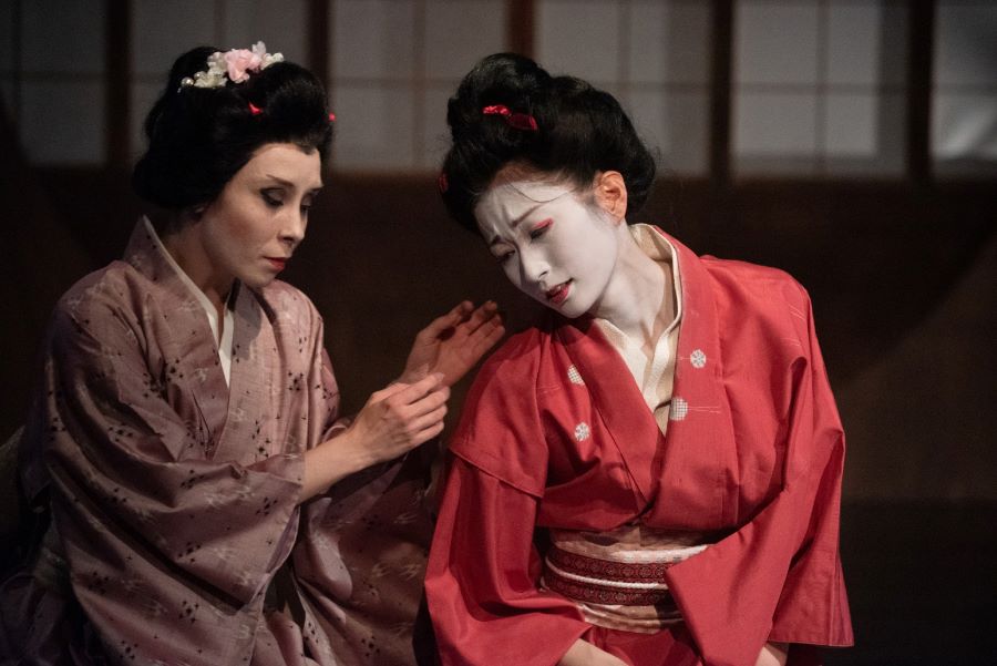 Mami Mołoniewicz v baletu Geiko (foto Irena Štěrbová)