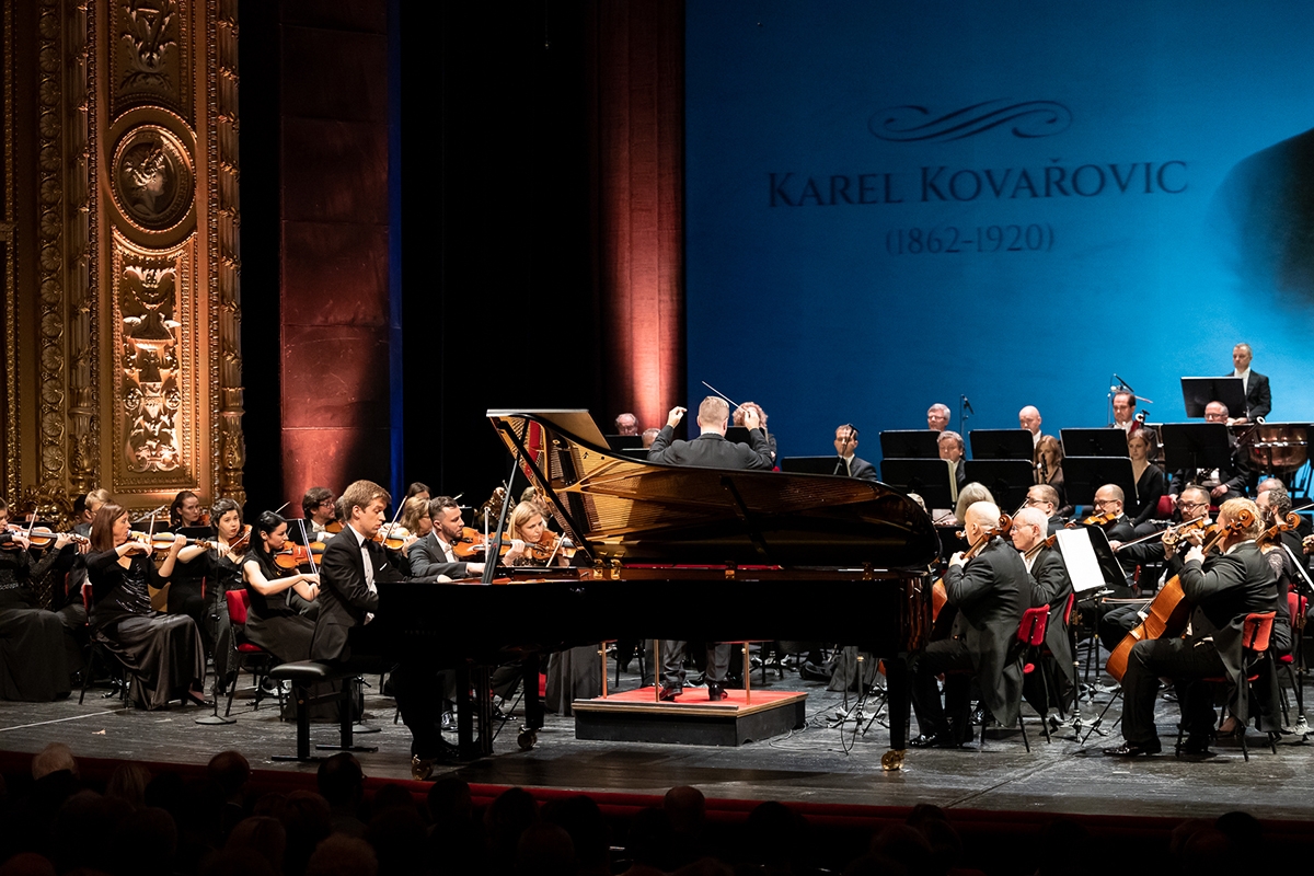 Hommage à Smetana, Kovařovic, Ostrčil: 23. října 2022, Národní divadlo – Marek Kozák, Orchestr Národního divadla (foto Zdeněk Sokol)