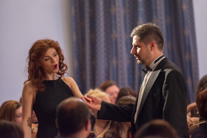 Marie Fajtová, Jaroslav Patočka a Podkrkonošský symfonický orchestr – Zámek Lomnice nad Popelkou 2016 (foto Jan Žalský)