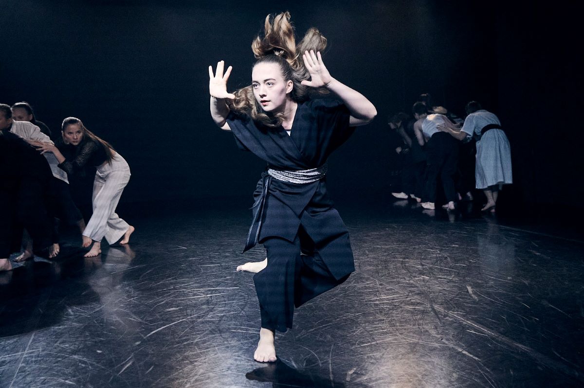 Marta Trpišovská Vodenková pro studenty Duncan centra: Tvrdé froté (foto Martin Špelda)