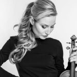 Houslistka Martina Bačová (foto Lucie Čermák)