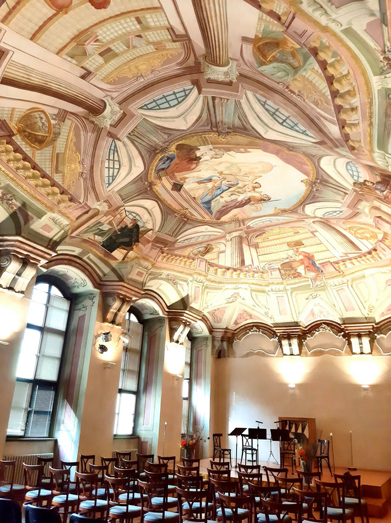 Kostel Sv. Michaela Archanděla v ulici Melantrichova (foto Pražský filharmonický sbor)