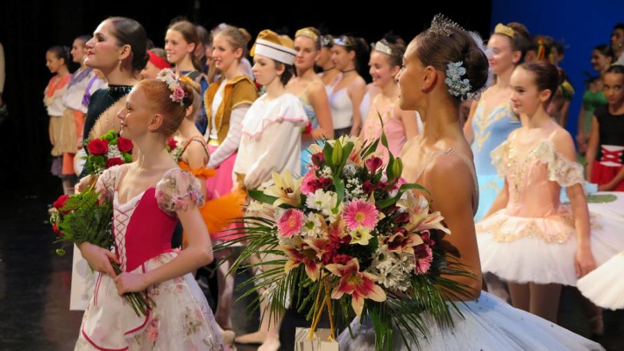 Mezinárodní exhibiční vystoupení žáků zájmových baletních škol v Plzni (foto Balet, z. s.)