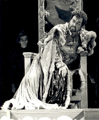 G.Verdi: Otello - František Livora (Otello) - SND Bratislava 1993 (foto archív SND)