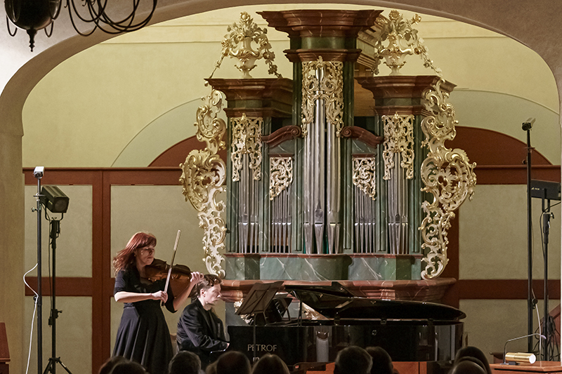 PKF – Prague Philharmonia: K6 Franck. Martinů. Mozart, 20. února 2023 – Romana Špačková a Stanislav Gallin (foto Petr Sapík)