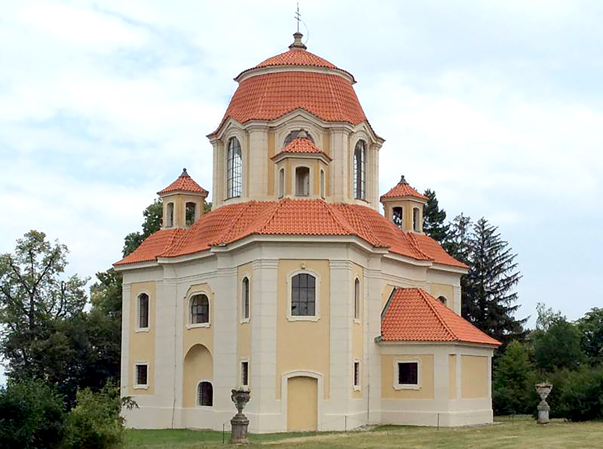 Panenské Břežany (zdroj 2media)