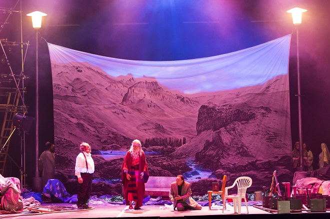 B.Martinů: Die Griechische Passion - Konstantin Sfiris (An old man), Markus Butter (Priester Fotis), Manuel von Senden (Yannakos) - Oper Graz 2016 (foto © Werner Kmetitsch)