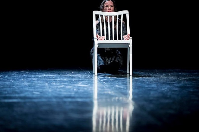 L / One of the Seven - Martina Hajdyla Lacová - Divadlo Ponec 2016 (foto ME-SA)