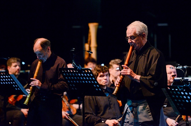 Mimořádný koncert - Symfonický orchestr Českého rozhlasu, Christopher Yohmei Blasdel - Pražské jaro 2016 (foto © Pražské jaro – Ivan Malý)