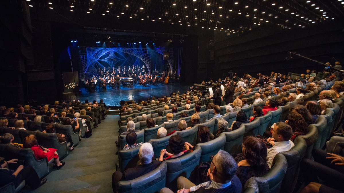 Předávání cen na Nové scéně ND (archiv festivalu Zlatá Praha)