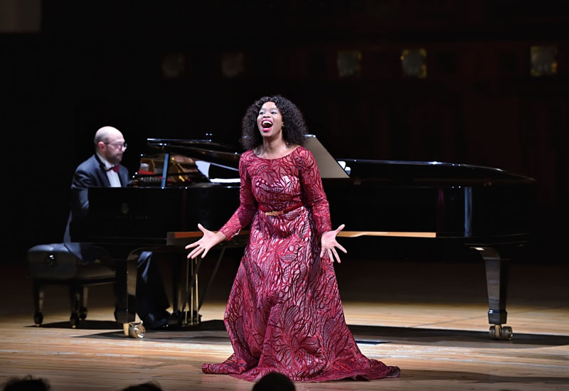 Smetanova síň Obecního domu, 20. 11. 2019: Pretty Yende (zdroj Nachtigall Artists / foto Petr Dyrc)
