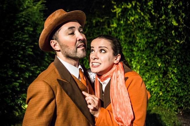 L- Janáček: Příhody lišky Bystroušky - Jorge Garza (lišák), Lenka Máčiková (Bystrouška) - Otáčivé hlediště Český Krumlov 2016 (foto Pavel Hejný)