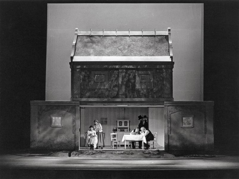 Bedřich Smetana: Prodaná nevěsta – Národní divadlo, premiéra roku 1999 (foto Oldřich Pernica)