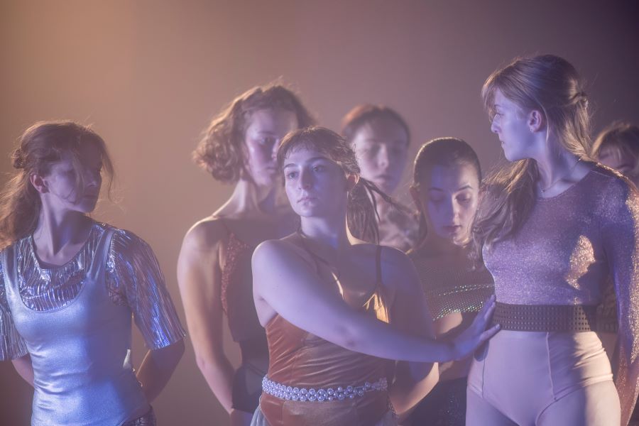 Pulsar, Kateřina Stupecká – Kmeny (foto Vojtěch Brtnický)