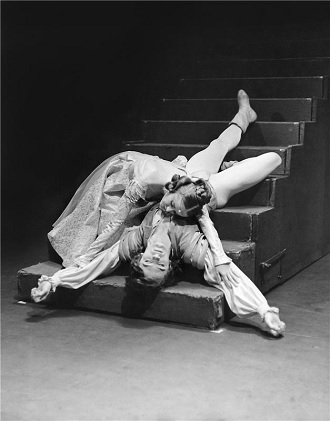 S.Prokofjev: Romeo a Julie - Anetta Voleská (Julie), Vlastimil Harapes (Romeo) - ND Praha 1971 (foto Jaromír Svoboda)