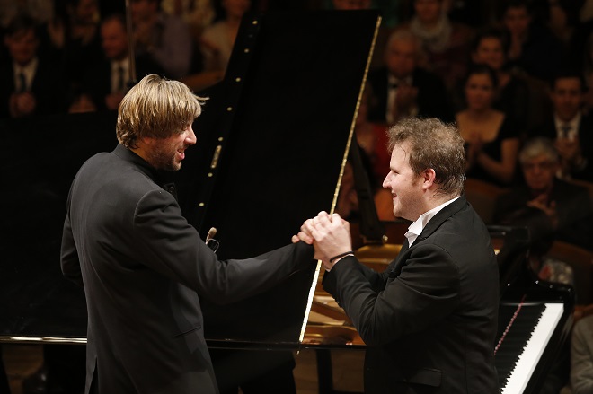 SOČR, Lukáš Vondráček, dirigent Michał Nesterowicz - 4. 11. 2016 (foto Petr Horník)