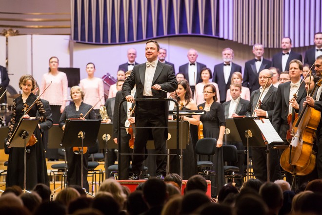 Vianočný koncert - Jaroslav Kyzlink, Slovenská filharmónia - Velká sála Slovenskej filharmónie Bratislava 2015 (foto Jakub Jorik)