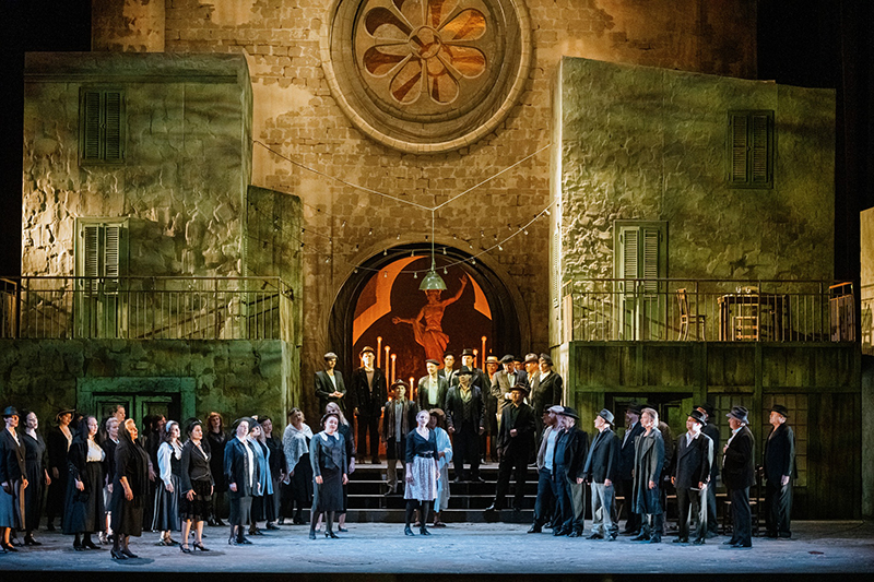 Pietro Mascagni: Sedlák kavalír, Státní opera: Sbor Státní opery (foto Jan Hromádko)