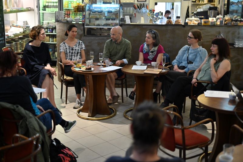 Setkání Umělecké rady divadla PONEC s veřejností (foto Barbora Doleželová)