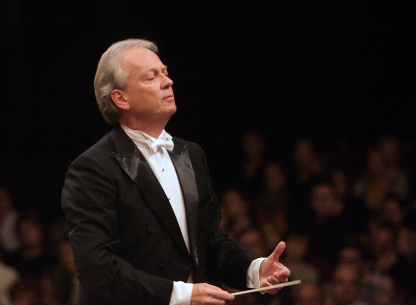 Howard Shelley (zdroj Caroline Baird Artists, foto Juliusz Multarzynski )