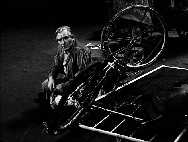 V.Kašlík: Silnice - Jiří Zahradníček (Blázen/clown) - ND Praha 1982 (foto Jaromír Svoboda)