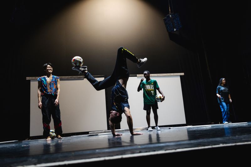 Spitfire Company – Vivat Messi (foto Adam Mráček)