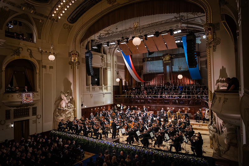 Pražské jaro: Zahajovací koncert, 12. května 2024, Obecní dům, Smetanova síň – Eva Pavlová a Petr Pavel (foto Stephan Rabold)
