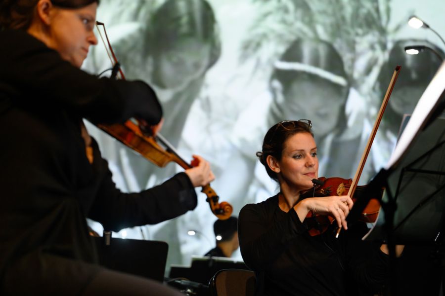 Steve Reich: Three Tales – Orchestr Berg, 9. listopadu 2022 (foto Karel Šuster)