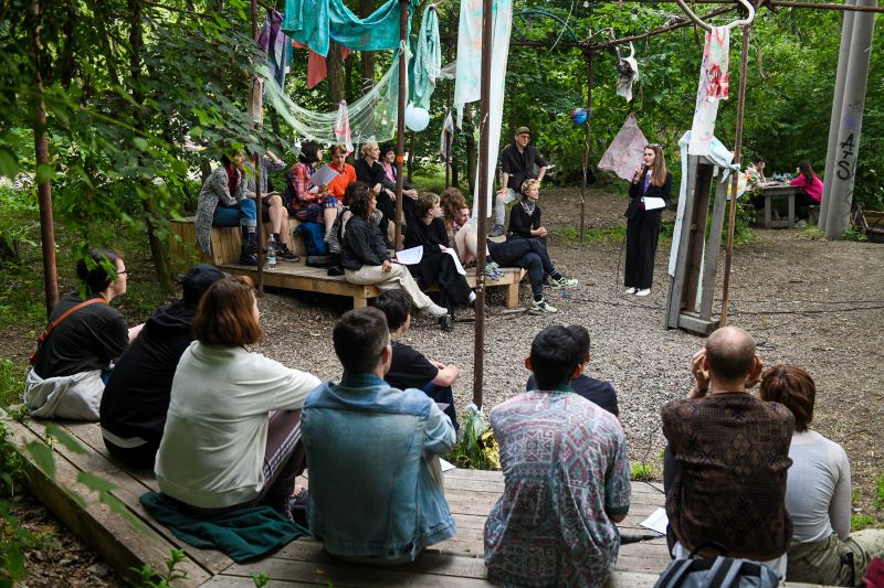 Symposium Dancetopia – setkání úvodního večera (foto Michal Hančovský)