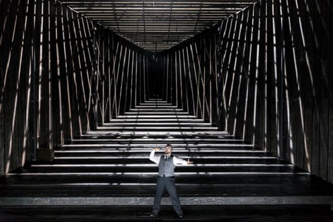 Richard Wagner: Der fliegende Holländer - Samuel Youn (Der Holländer) - Theater an der Wien (foto Werner Kmetitsch)