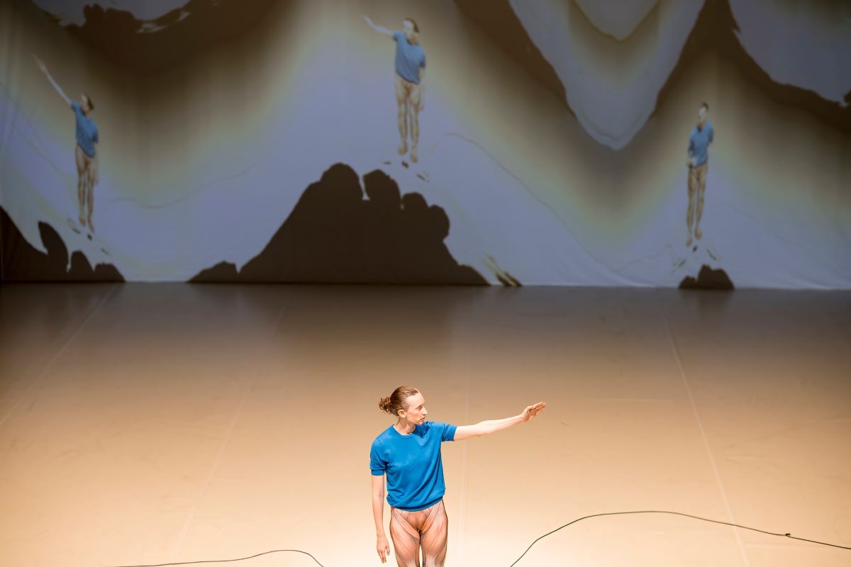 Temporary Collective: GEO, Tereza Ondrová na Bazaar Festivalu 2024 (foto Vojtěch Brtnický)