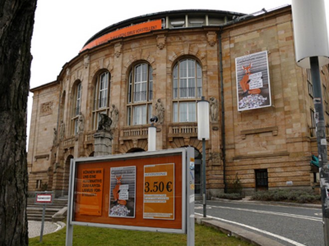 Theater Freiburg (zdroj commons.wikimedia.org/Maurice Korbel)
