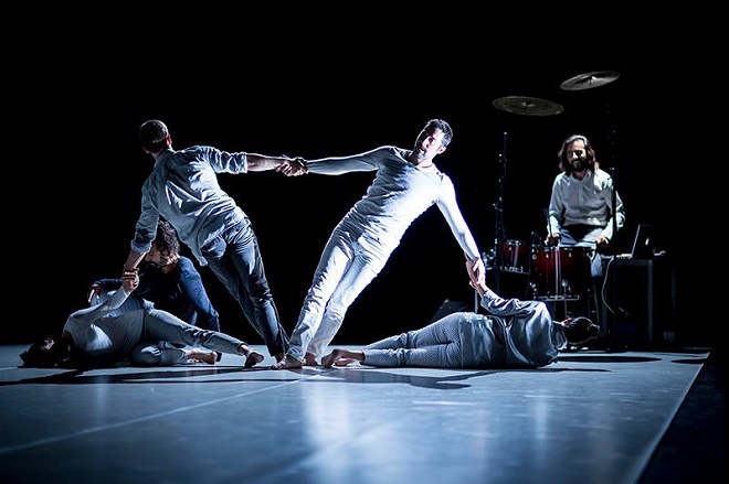 Guy Nader/Maria Campos: Time Takes The Time Time Takes - Tanec Praha 2016 (foto Alfred Mauve)