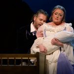 Bedřich Smetana: Hubička, Slovenské národné divadlo – Tomáš Juhás, Mária Porubčinová (foto Henrich Mišovič)