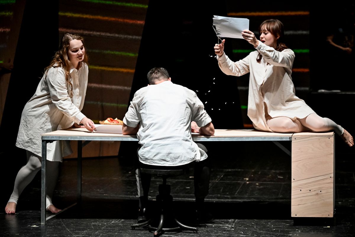 Ondřej Kyas: Světlo na konci tmy (zdroj Ensemble Opera Diversa, foto Marek Olbrzymek)