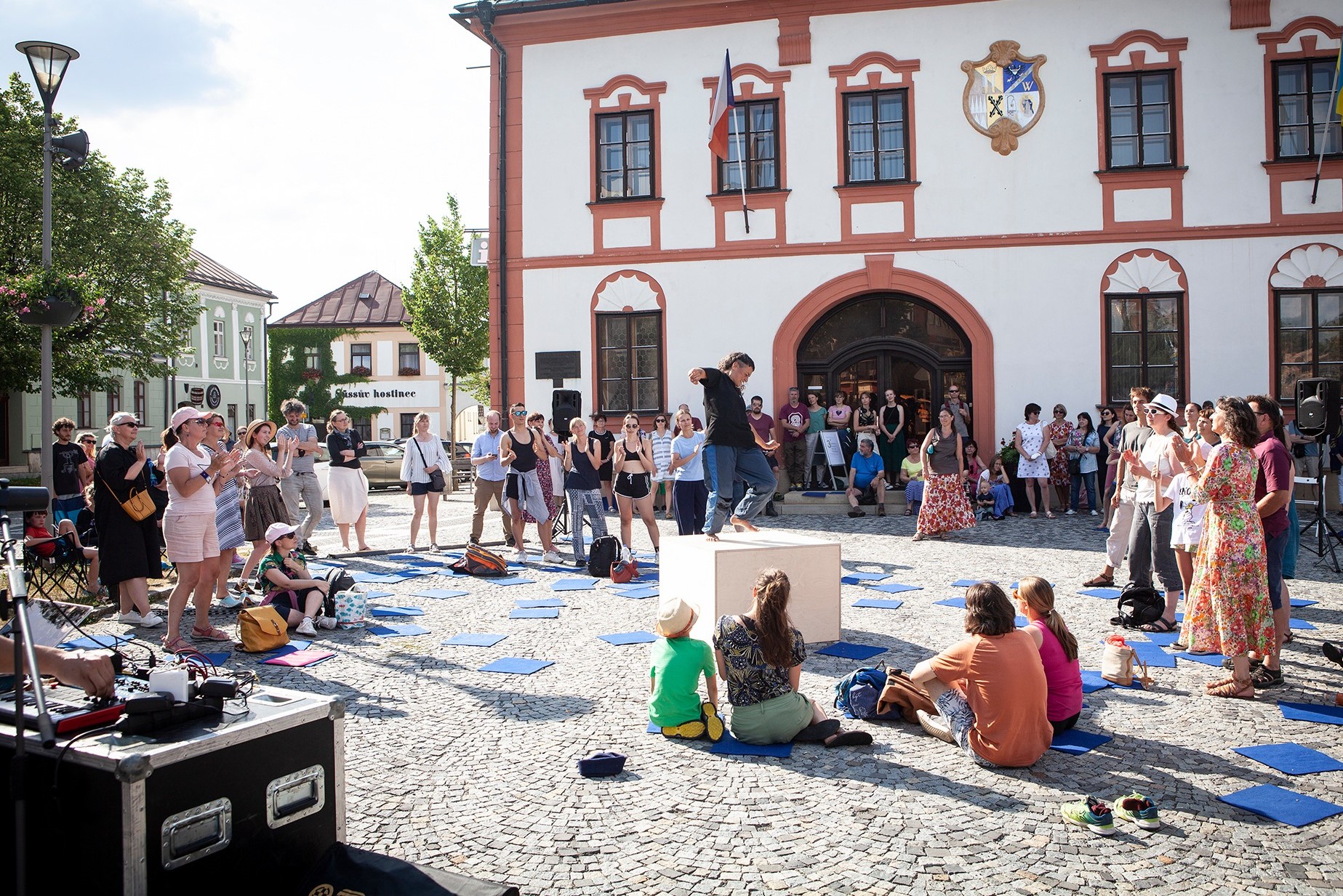 Uvedení Bien Parado ve Žďáru na náměstí Republiky (foto Dragan Dragin)