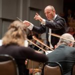 Stanislav Vavřínek a Komorní filharmonie Pardubice (zdroj Komorní filharmonie Pardubice)