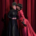 Bedřich Smetana: Dvě vdovy – Národní divadlo moravskoslezské; Veronika Rovná, Lada Bočková (foto Martin Popelář)