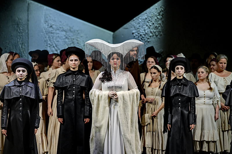 Bedřich Smetana: Čertova stěna, Národní divadlo moravskoslezské – Veronika Rovná (Hedvika, hraběnka ze Šauenburka) (foto Martin Popelář)