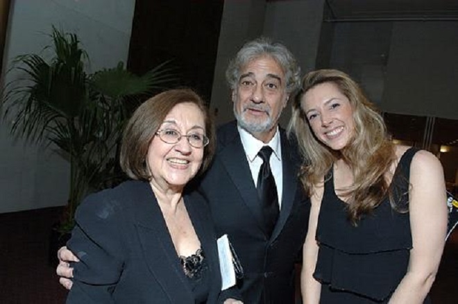 Marta Domingo, Plácido Domingo, Elizabeth Roberts (foto musicweb-international.com)