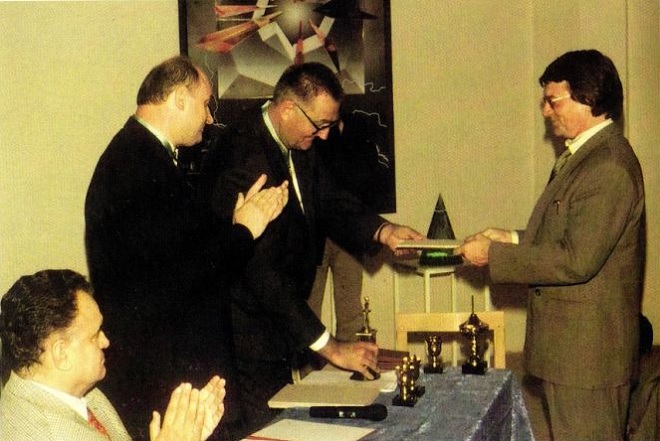 Vlastimil Harapes - Evropská cena Gustava Mahlera 2000 (foto euu-cz.org)