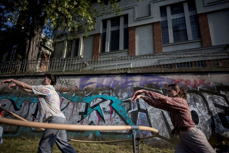 Yana Reutova – Together Alone, Invisible Traces (Lukas Bliss, Jitka Čechová, foto Vojtech Brtnický)