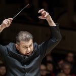 Symfonický orchestr hl. m. Prahy FOK: Sharon Kam & Tomáš Hanus, 4. prosince 2024, Smetanova síň, Obecní dům (foto Petr Dyrc)