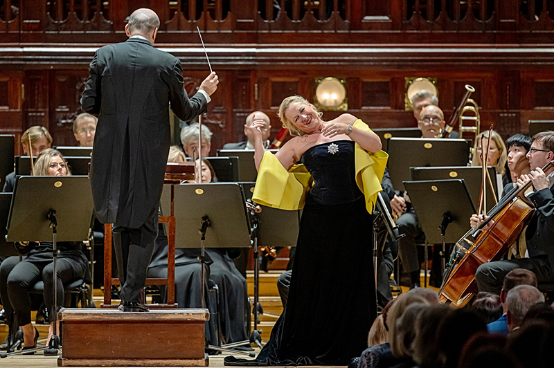Diana Damrau & Petr Nekoranec: Bell & Bel canto, 8. listopadu 2022, Obecní dům, Smetanova síň – Rastislav Štúr a Diana Damrau (foto Petr Dyrc)