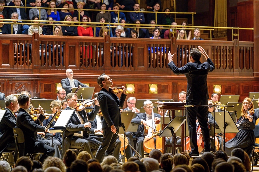 Linus Roth, Case Scaglione, Symfonický orchestr hl. m.Prahy FOK, 31. ledna 2024, Obecní dům, Smetanova síň, Praha (zdroj Symfonický orchestr hl. m. Prahy FOK, foto Petr Dyrc)